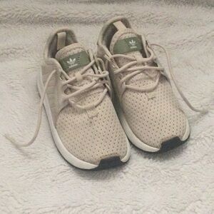 adidas Kids Sneakers in Beige and Olive